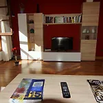 Sandoval By Gaiarooms 3* לאון