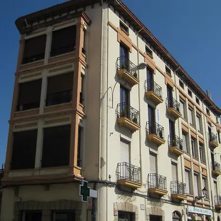 Konukevi Sandoval By Gaiarooms