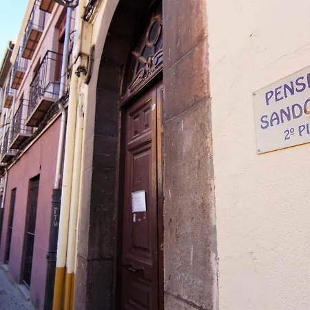 Sandoval By Gaiarooms Leon