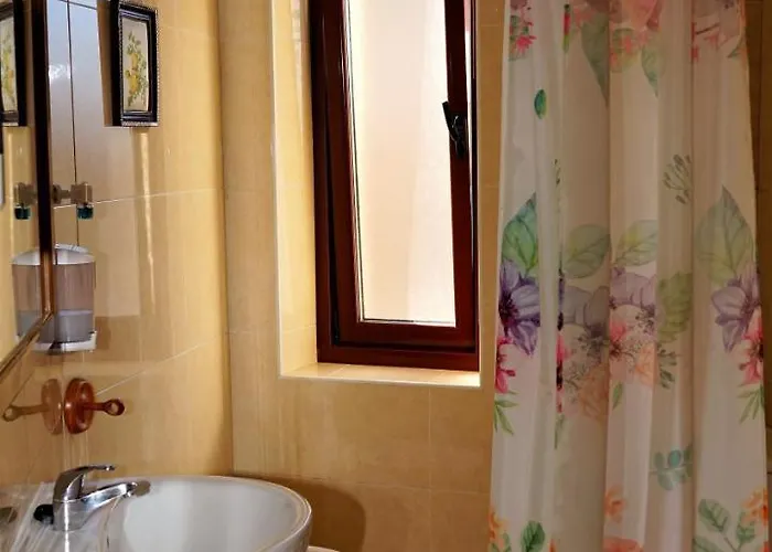 Sandoval By Gaiarooms 3* León