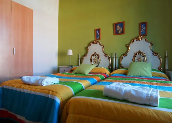 Sandoval By Gaiarooms